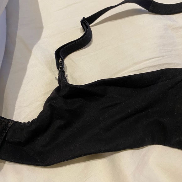 Victoria’s Secret lace bra, size 36D - Picture 3 of 6